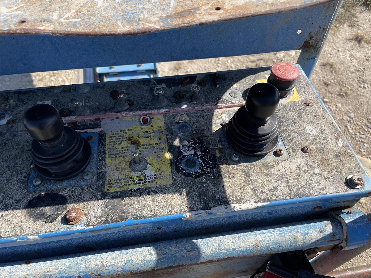 Used 2006 GENIE S-60