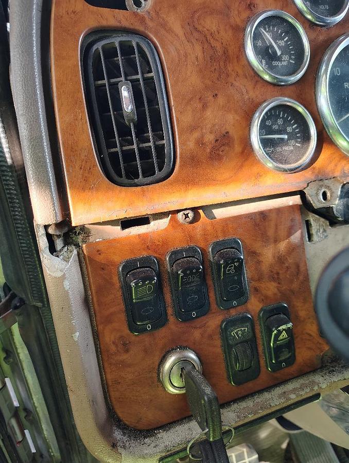 Used 2008 PETERBILT 386