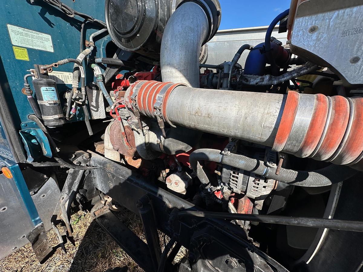 Used 2012 PETERBILT 365