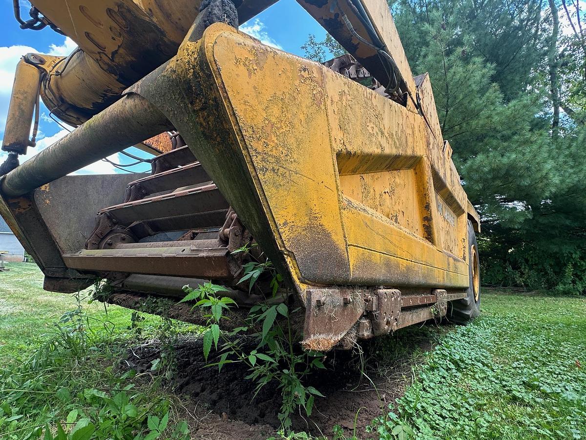 Used 1986 DEERE 762A