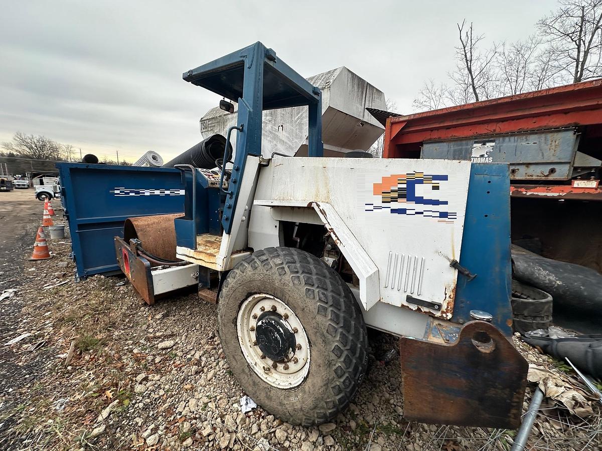 Used 1990 DYNAPAC CA15 II D