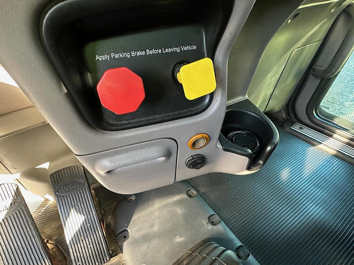 Used 2016 PETERBILT 367