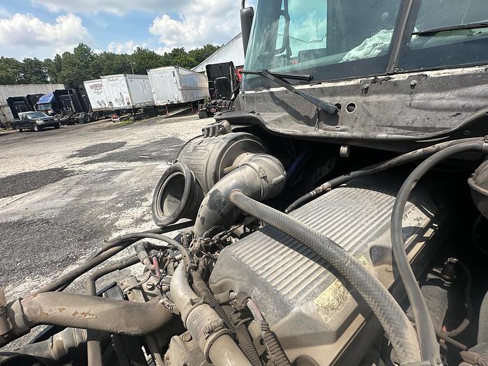 Used 2007 FREIGHTLINER Columbia