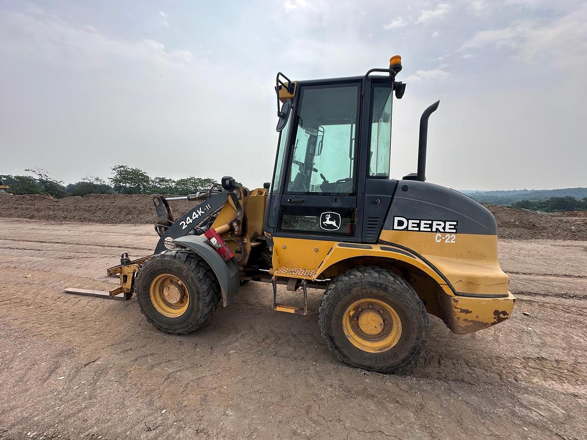 Used 2018 DEERE 244k-II