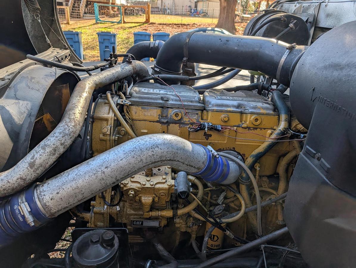 Used 1996 INTERNATIONAL 9400 Tri Axle