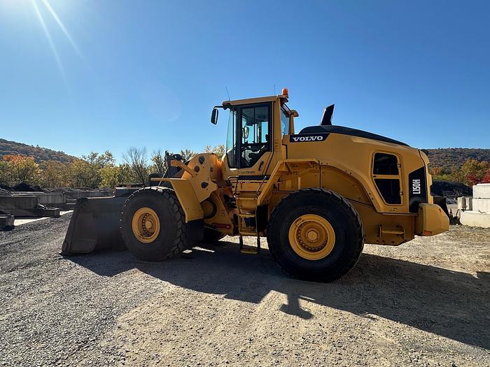 Used 2015 VOLVO L150H