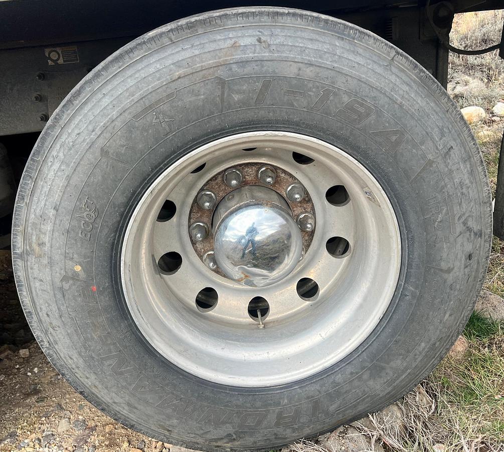 Used 2016 PETERBILT 348