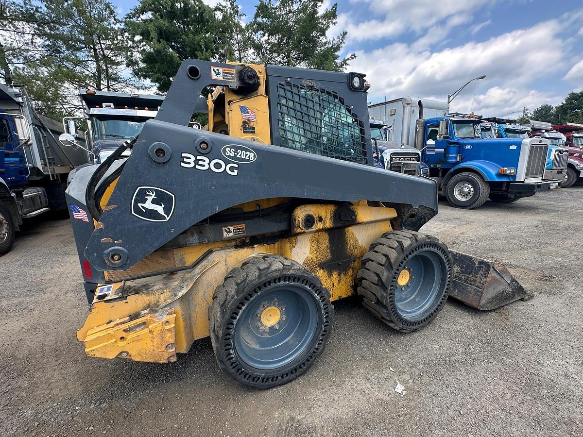 Used 2017 DEERE 330G