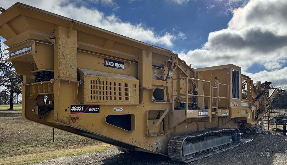 Used 2023 SCREEN MACHINE 4043 TR