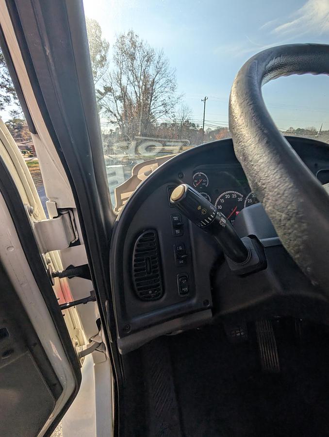 Used 2017 FREIGHTLINER M2 106