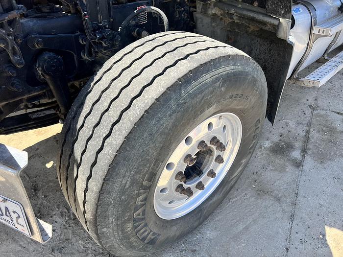 Used 2015 MACK GU713