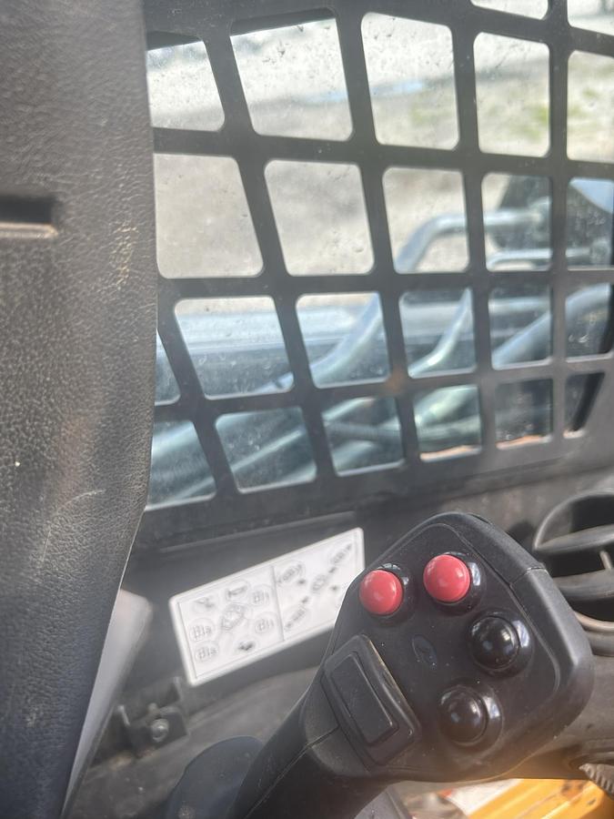 Used 2024 HYUNDAI HT100V