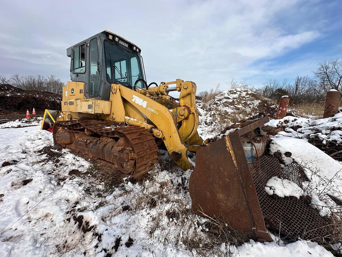 Used 2004 DEERE 755C Series II