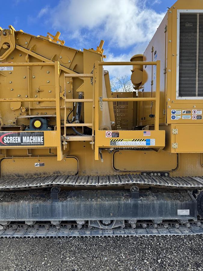 Used 2023 SCREEN MACHINE 4043 TR