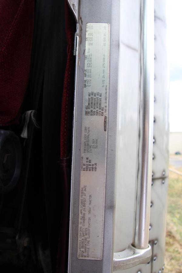 Used 1995 FREIGHTLINER 120