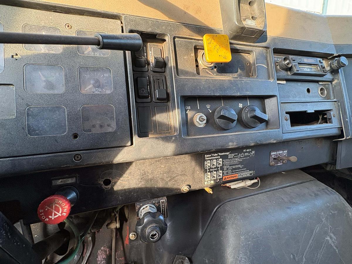 Used 1990 INTERNATIONAL F-4900