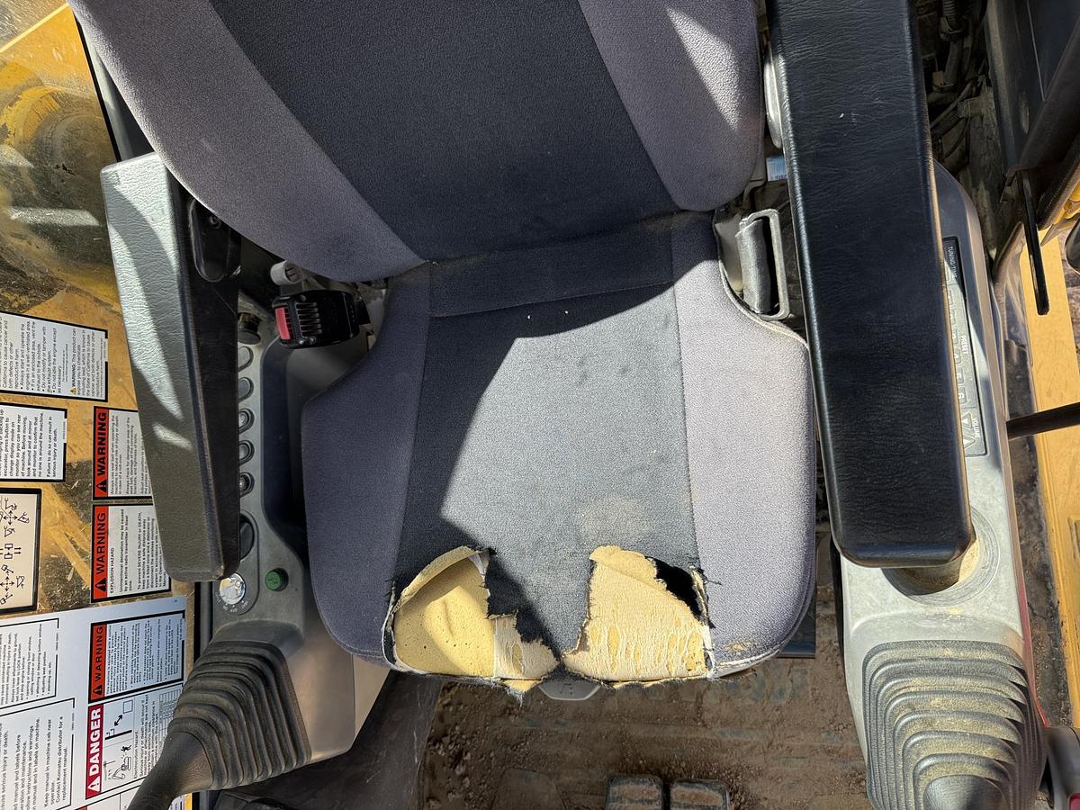 Used 2022 KOMATSU 490LC-11