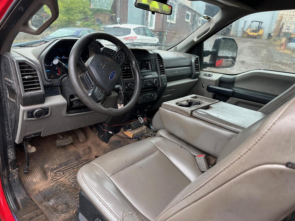 Used 2017 FORD F350 XL Service Truck