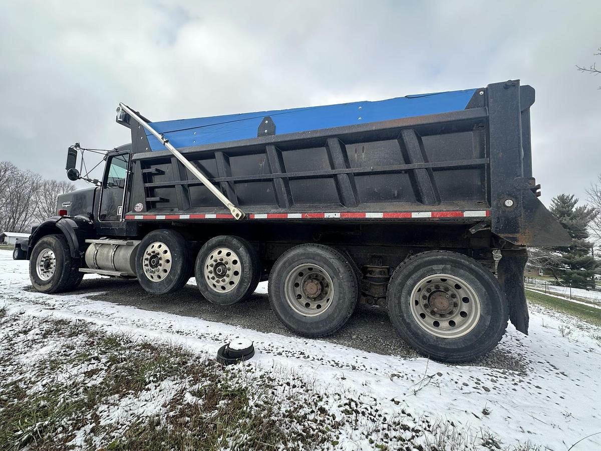 Used 2002 KENWORTH T800