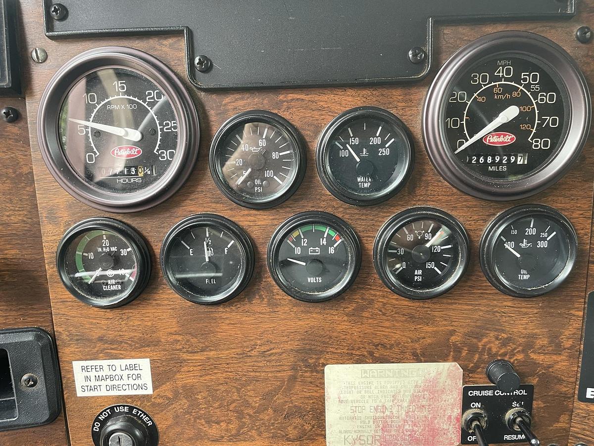 Used 1998 PETERBILT 330