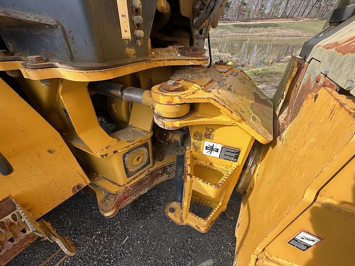 Used 2006 DEERE 300D