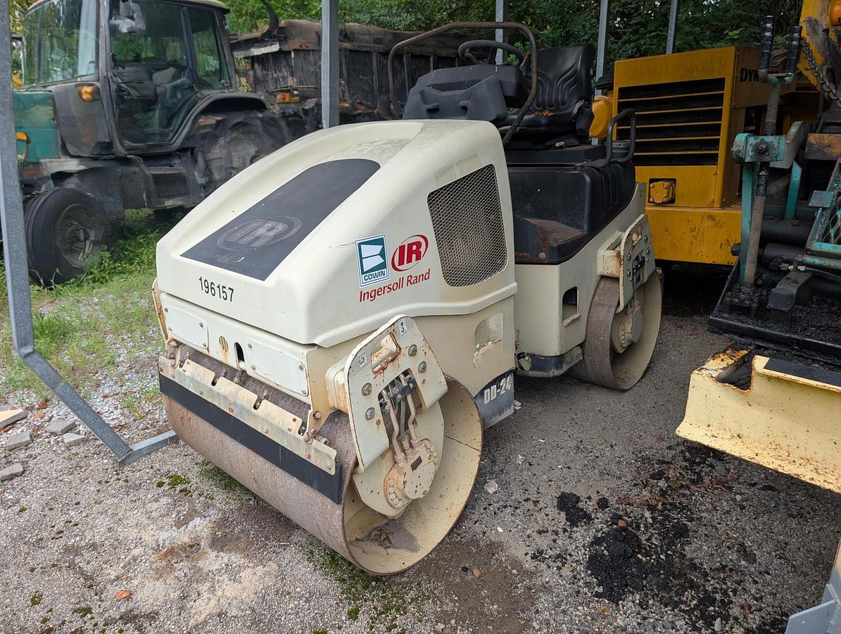 Used 2002 PUCKETT MFG 560