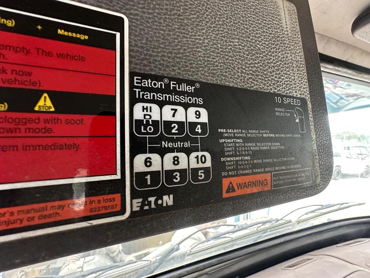 Used 2015 VOLVO VAH Auto Hauler