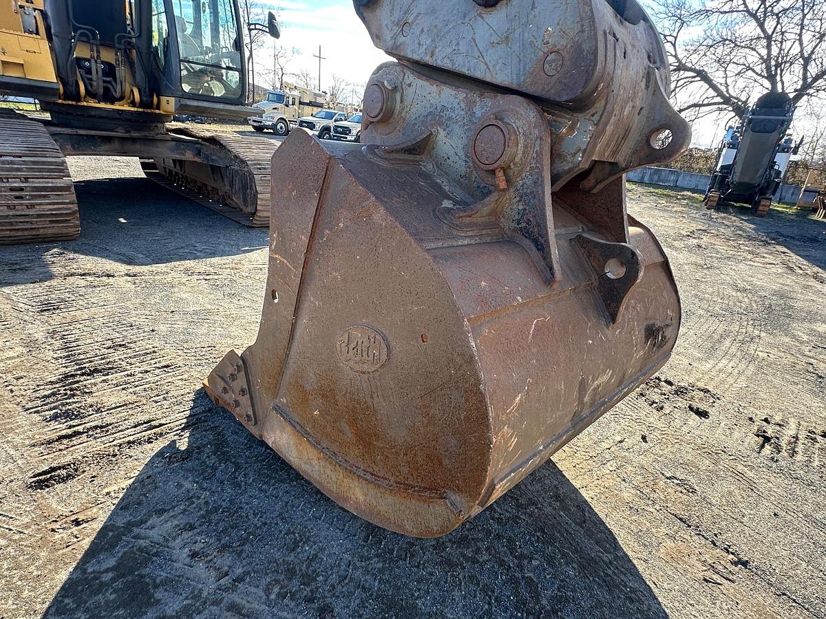 Used 2009 DEERE 450D LC