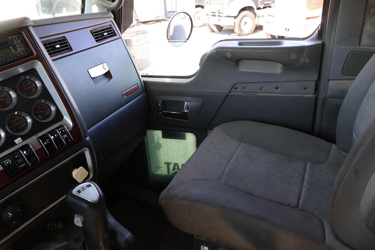 Used 2008 KENWORTH W900