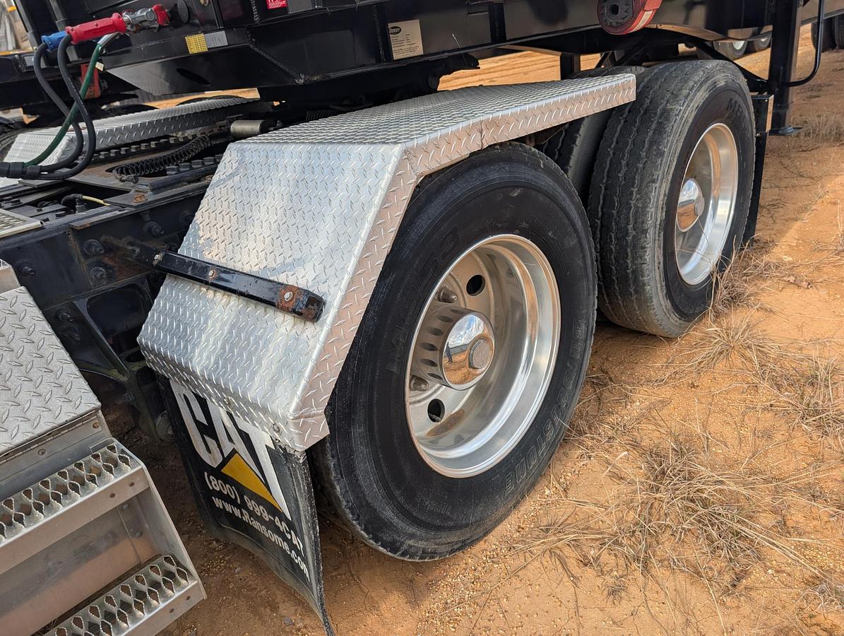 Used 2016 CATERPILLAR CT660S