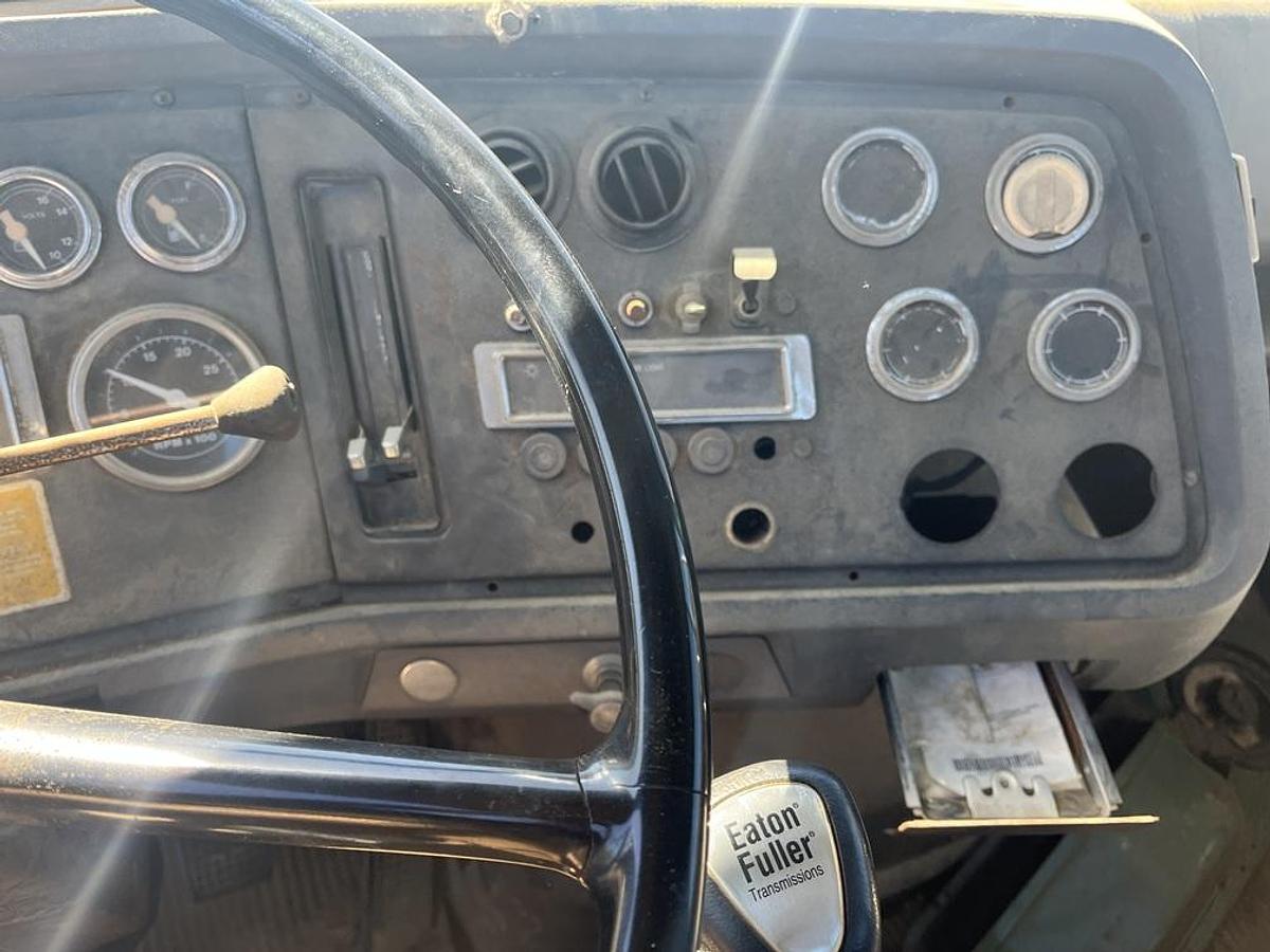 Used 1988 FORD LTL-9000