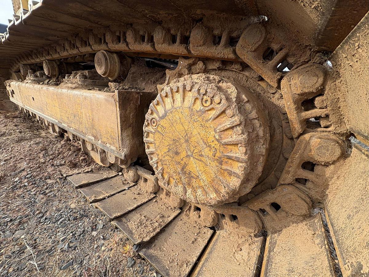 Used KOMATSU DRESSER PC650LC-5