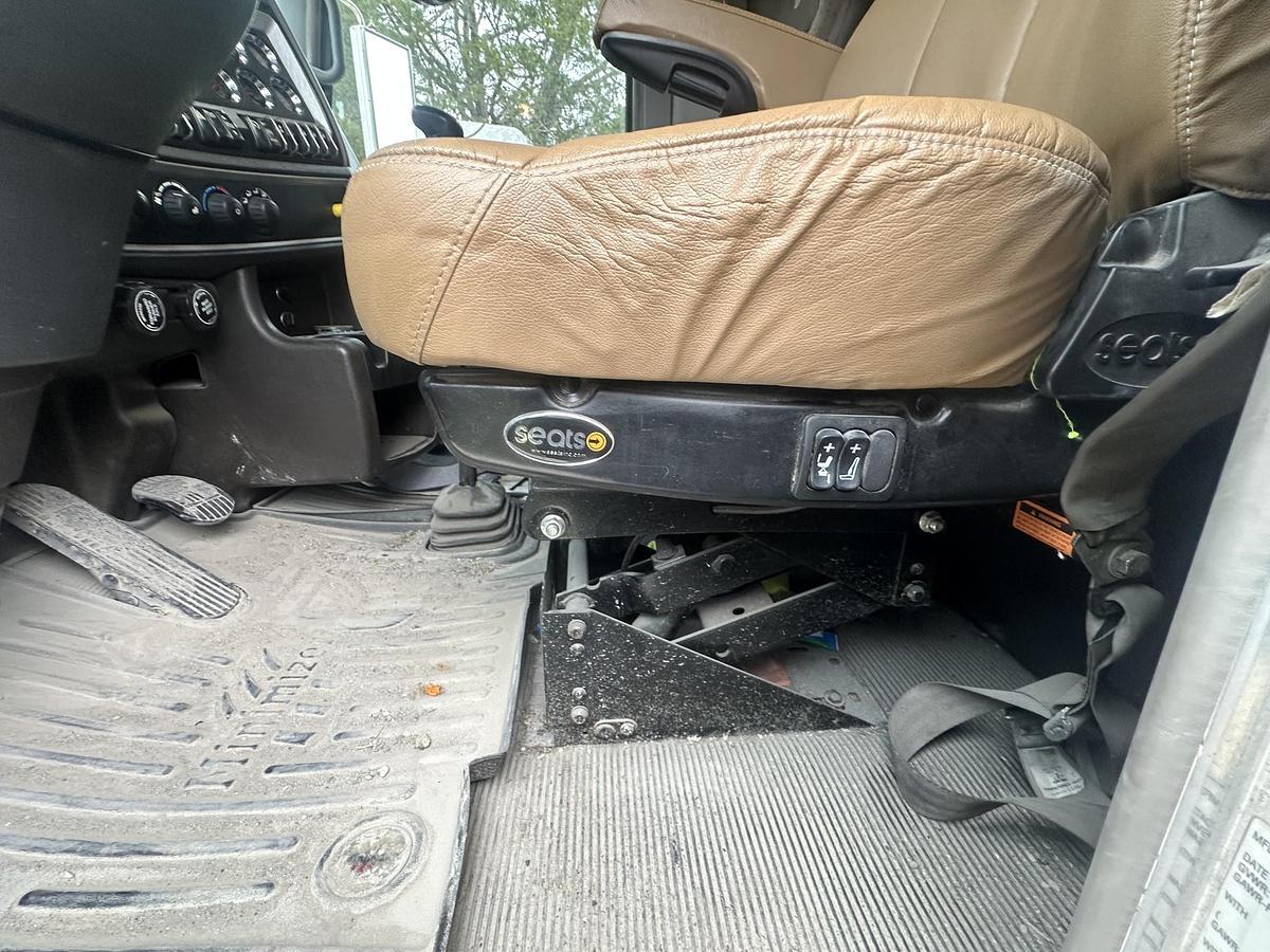 Used 2015 KENWORTH T800