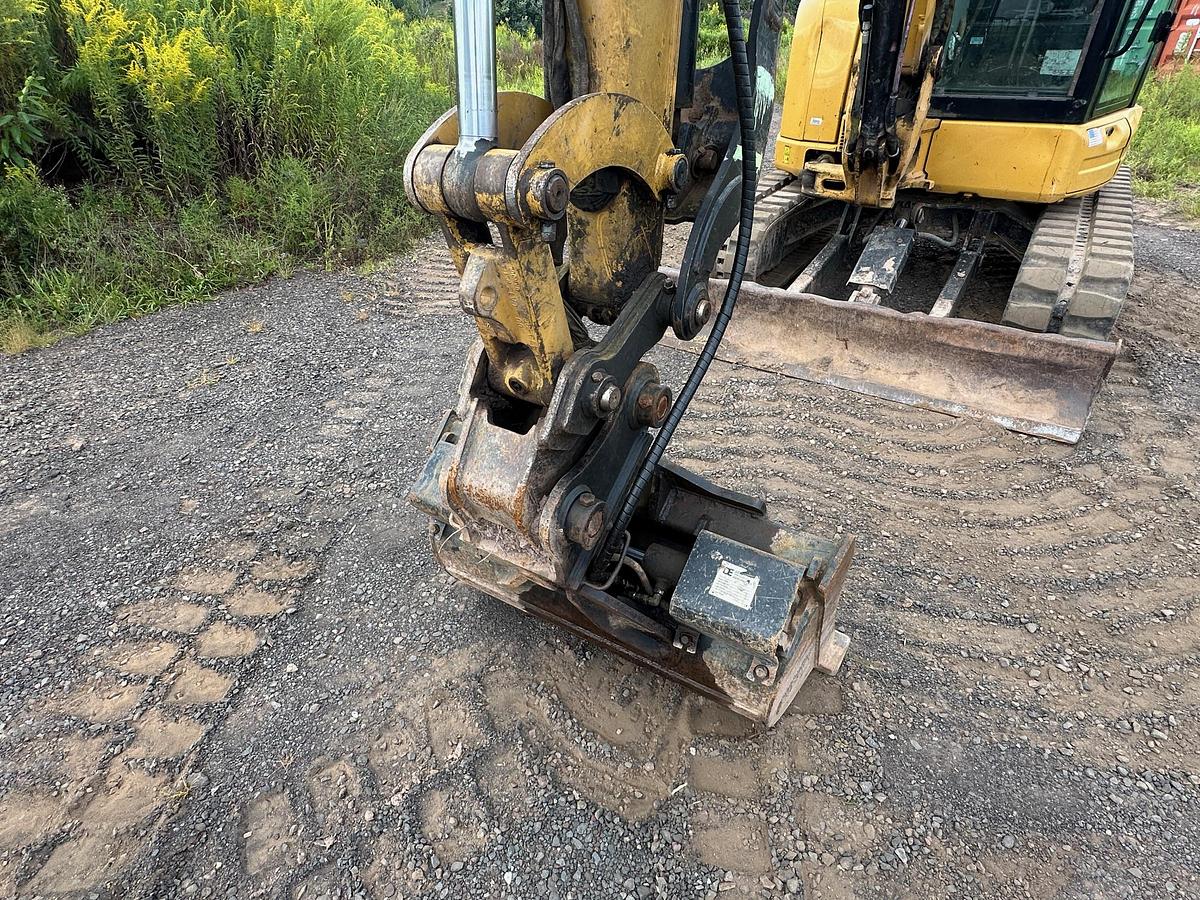 Used 2017 CATERPILLAR 305.5E2 CR