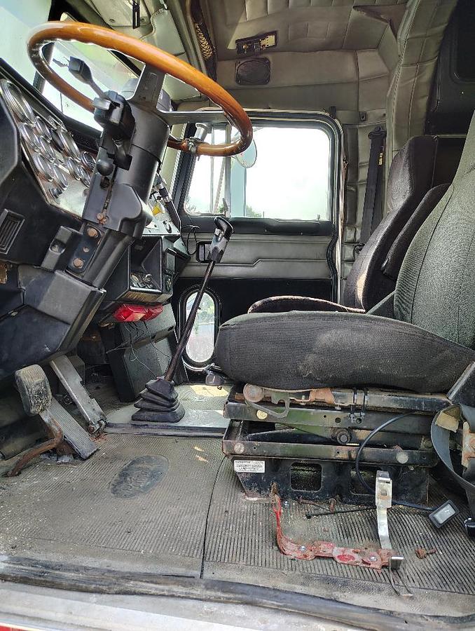 Used 1997 PETERBILT 379