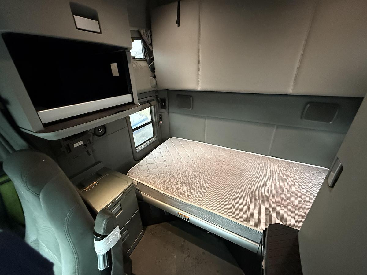 Used 2016 KENWORTH T680