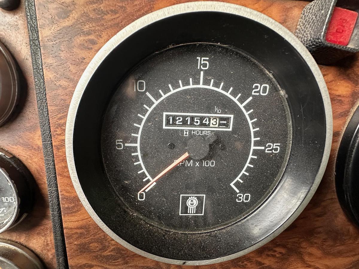 Used 2000 KENWORTH T300