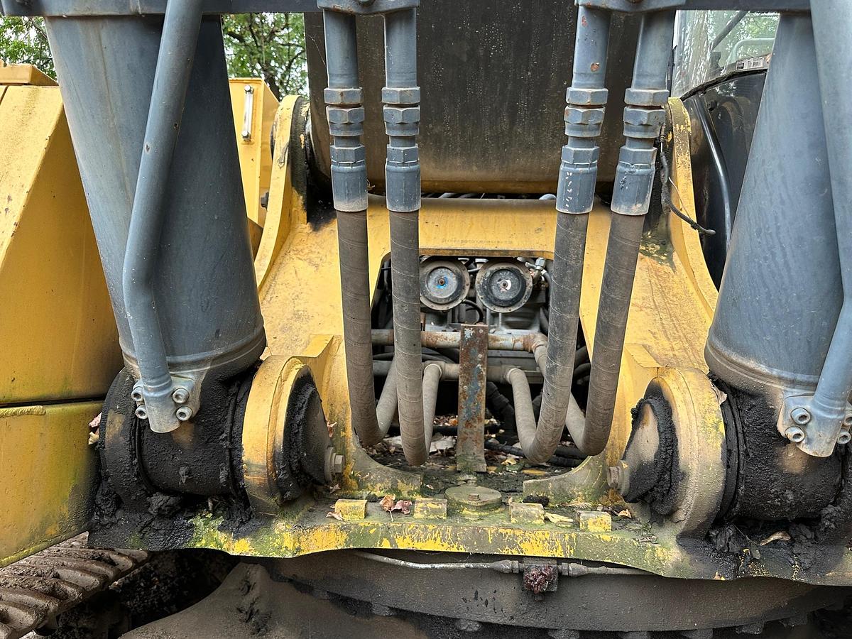 Used 2011 DEERE 450D LC