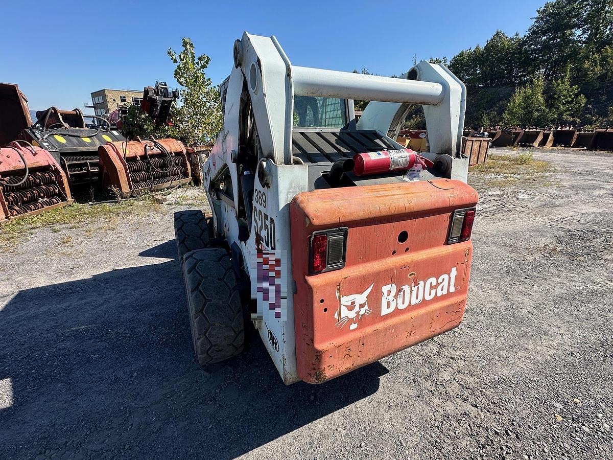 Used 2002 BOBCAT S250