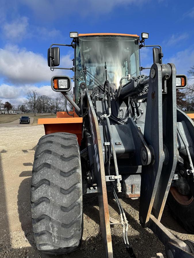 Used 2018 DOOSAN DL 220