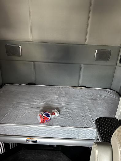 Used 2017 KENWORTH T680