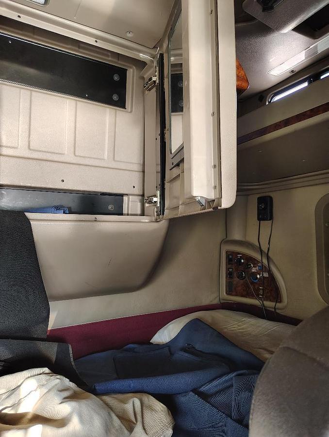 Used 2005 INTERNATIONAL 9900i