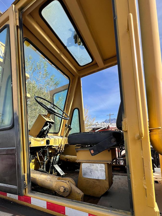 Used 1982 WIGGINS WD228y