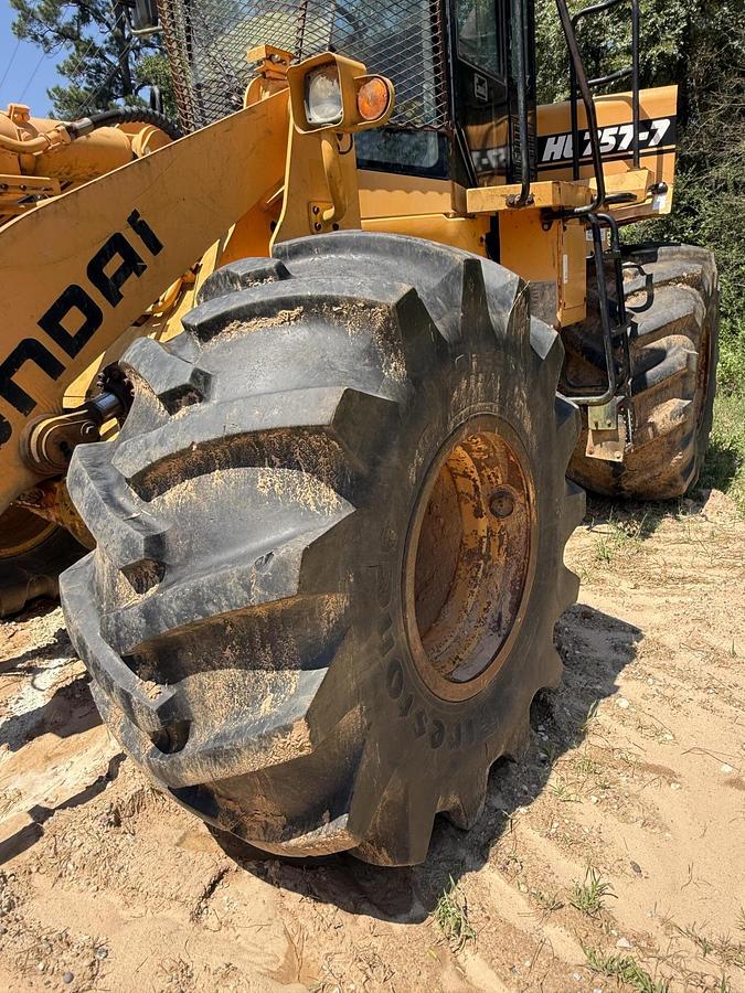 Used 2006 HYUNDAI HL757-7