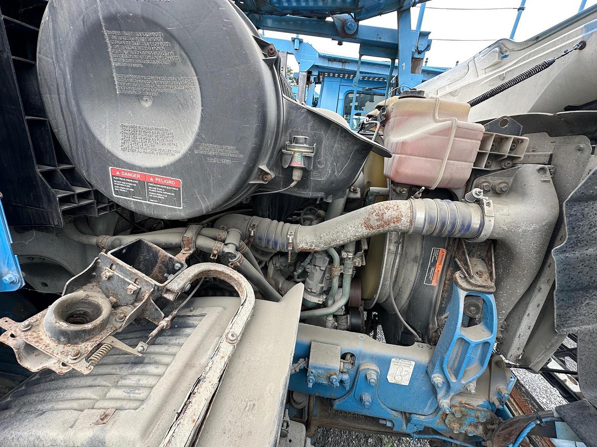 Used 2015 VOLVO VAH Auto Hauler