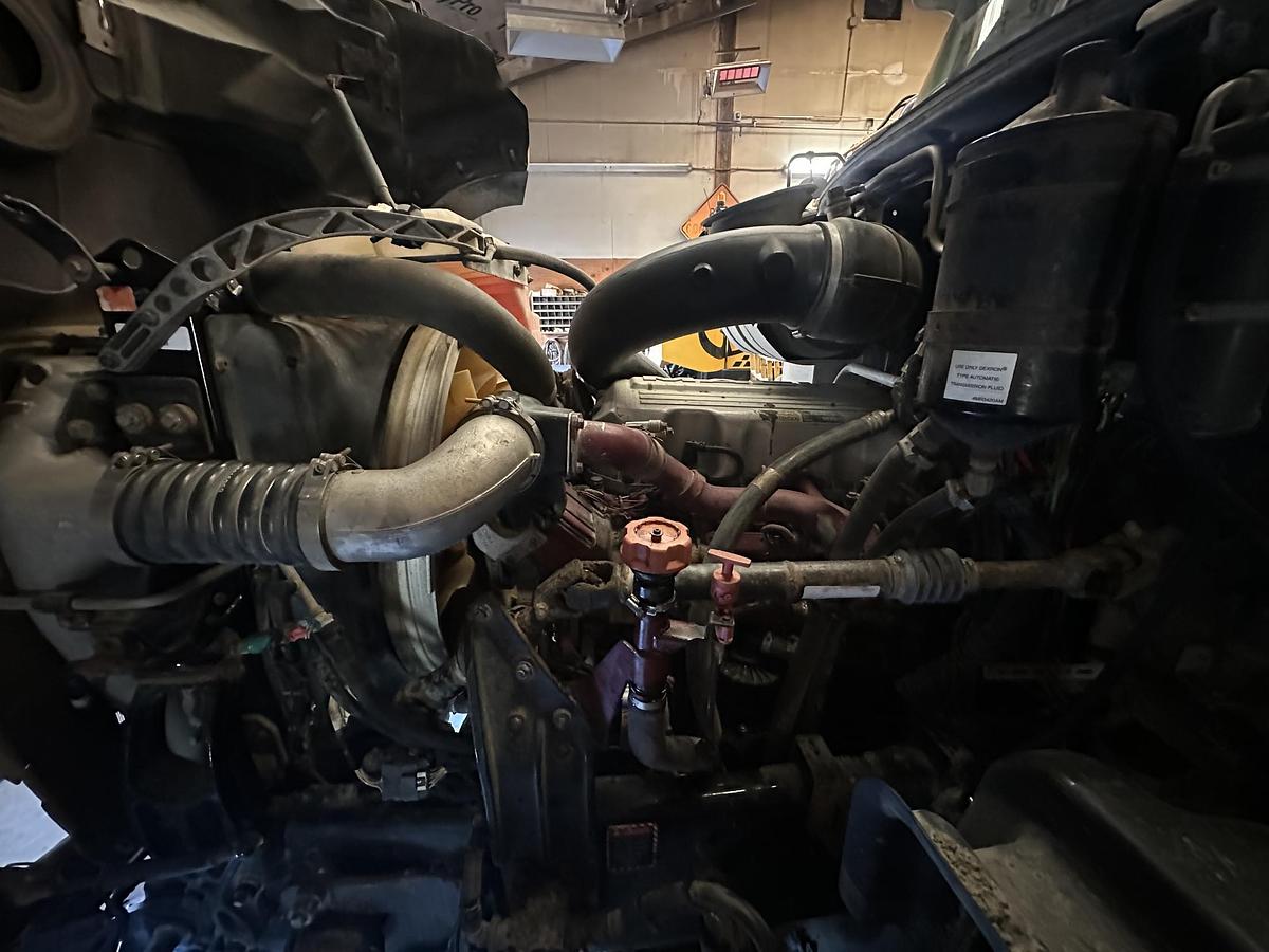 Used 2013 MACK GU713 Granite