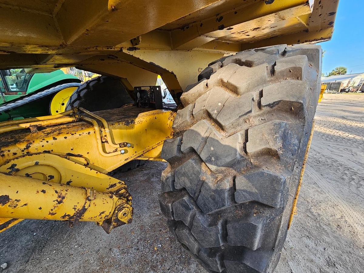Used 1985 CATERPILLAR D25C