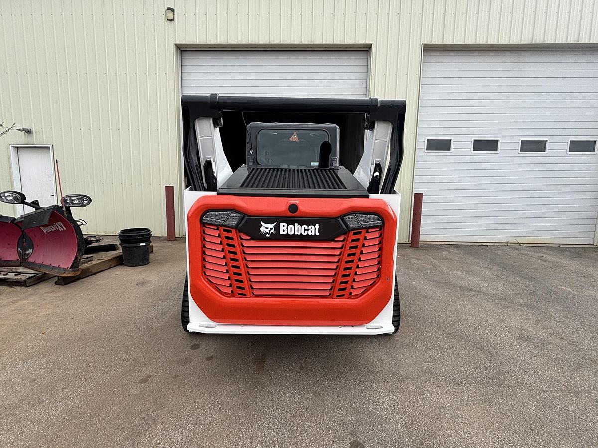 Used 2022 BOBCAT T76