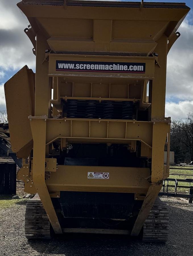 Used 2023 SCREEN MACHINE 4043 TR