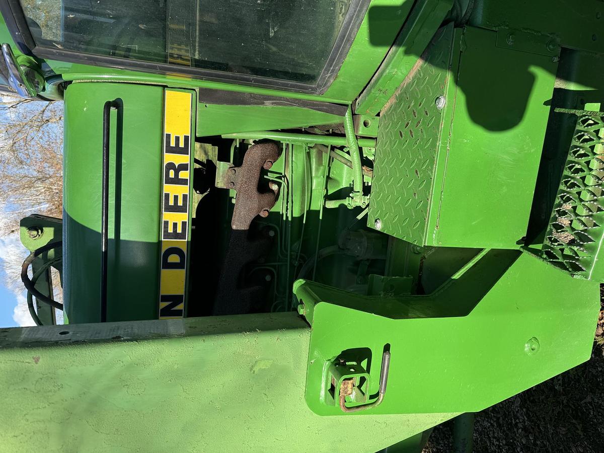 Used 1982 JOHN DEERE 2940